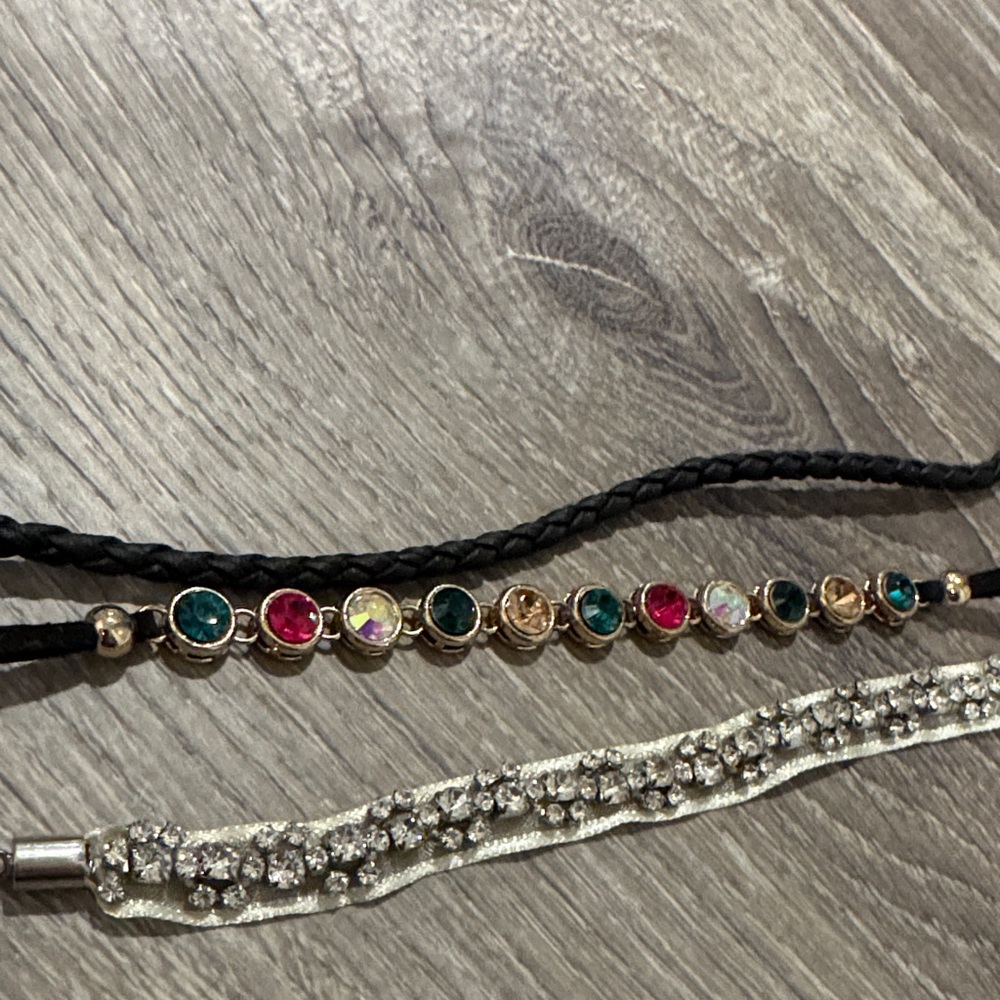 3 AEO Chokers - Picture 5 of 5